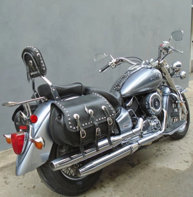 Yamaha V Star 1100  2003